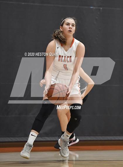 Thumbnail 3 in Huntington Beach vs. Aliso Niguel (CIF-SS D1 Playoff) photogallery.