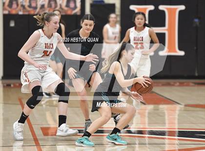 Thumbnail 3 in Huntington Beach vs. Aliso Niguel (CIF-SS D1 Playoff) photogallery.