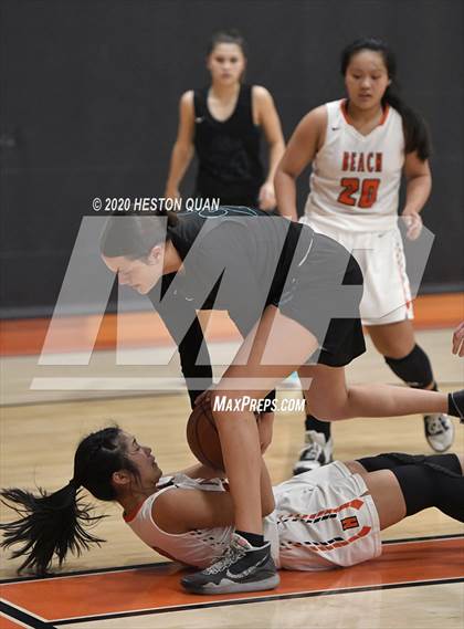 Thumbnail 1 in Huntington Beach vs. Aliso Niguel (CIF-SS D1 Playoff) photogallery.