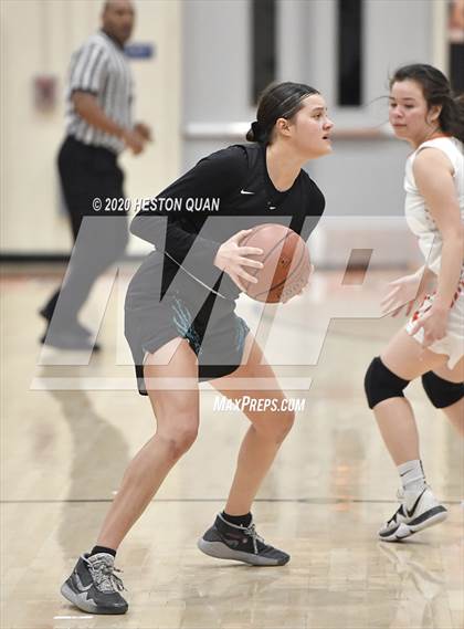 Thumbnail 1 in Huntington Beach vs. Aliso Niguel (CIF-SS D1 Playoff) photogallery.