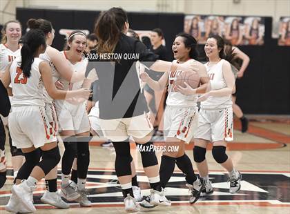 Thumbnail 1 in Huntington Beach vs. Aliso Niguel (CIF-SS D1 Playoff) photogallery.