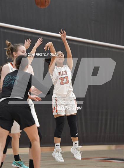 Thumbnail 1 in Huntington Beach vs. Aliso Niguel (CIF-SS D1 Playoff) photogallery.