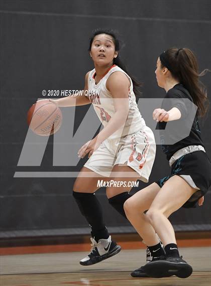 Thumbnail 2 in Huntington Beach vs. Aliso Niguel (CIF-SS D1 Playoff) photogallery.