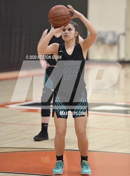 Thumbnail 3 in Huntington Beach vs. Aliso Niguel (CIF-SS D1 Playoff) photogallery.