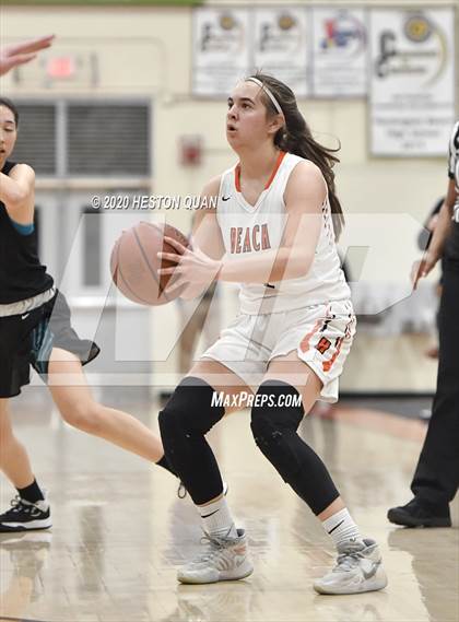 Thumbnail 1 in Huntington Beach vs. Aliso Niguel (CIF-SS D1 Playoff) photogallery.