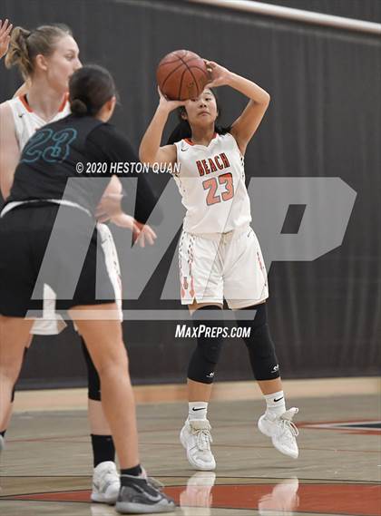 Thumbnail 3 in Huntington Beach vs. Aliso Niguel (CIF-SS D1 Playoff) photogallery.