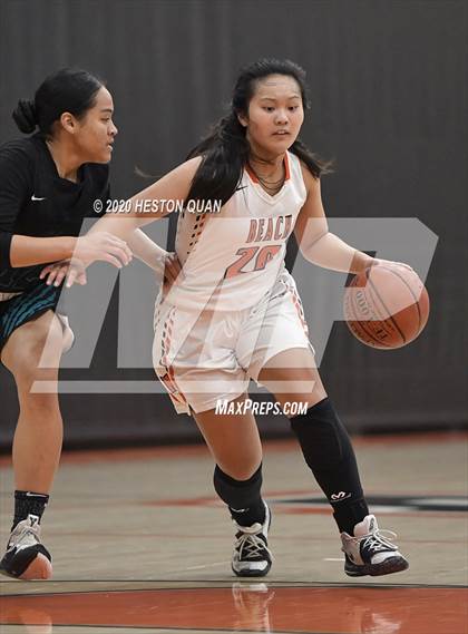 Thumbnail 3 in Huntington Beach vs. Aliso Niguel (CIF-SS D1 Playoff) photogallery.