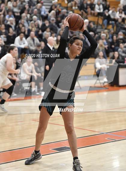Thumbnail 1 in Huntington Beach vs. Aliso Niguel (CIF-SS D1 Playoff) photogallery.