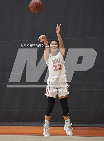 Thumbnail 1 in Huntington Beach vs. Aliso Niguel (CIF-SS D1 Playoff) photogallery.