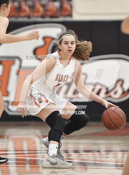 Thumbnail 3 in Huntington Beach vs. Aliso Niguel (CIF-SS D1 Playoff) photogallery.