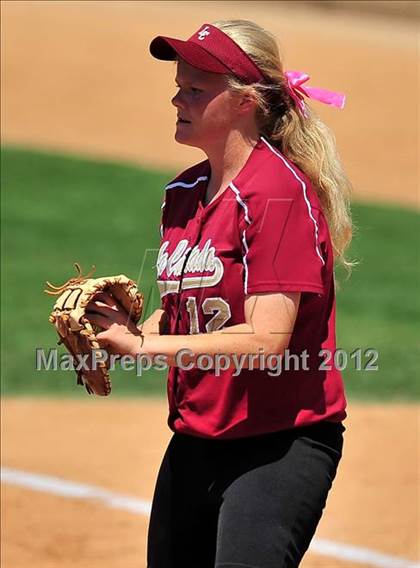Thumbnail 2 in La Canada vs. Beaumont (CIF SS D5 Final) photogallery.