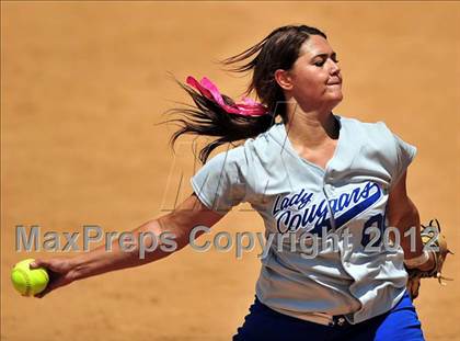 Thumbnail 3 in La Canada vs. Beaumont (CIF SS D5 Final) photogallery.