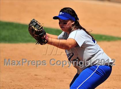 Thumbnail 1 in La Canada vs. Beaumont (CIF SS D5 Final) photogallery.