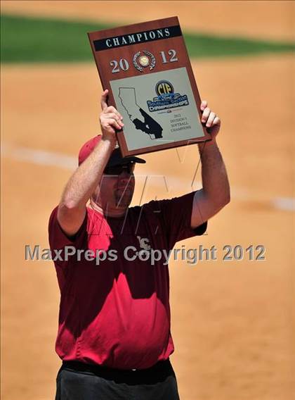 Thumbnail 1 in La Canada vs. Beaumont (CIF SS D5 Final) photogallery.