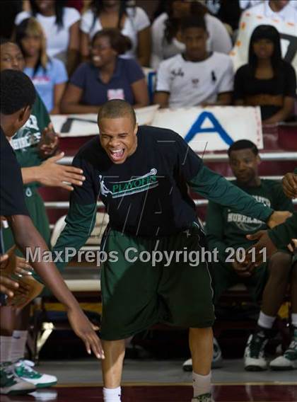 Thumbnail 2 in Fort Bend Hightower vs Madison [James] (UIL 5A Regional Semifinal) photogallery.