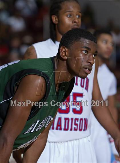 Thumbnail 1 in Fort Bend Hightower vs Madison [James] (UIL 5A Regional Semifinal) photogallery.