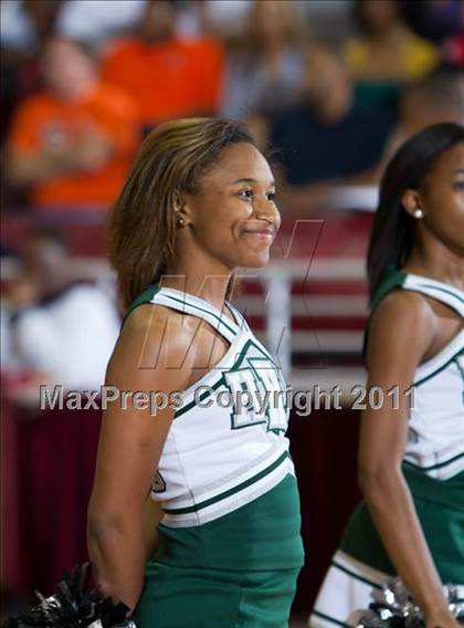 Thumbnail 3 in Fort Bend Hightower vs Madison [James] (UIL 5A Regional Semifinal) photogallery.