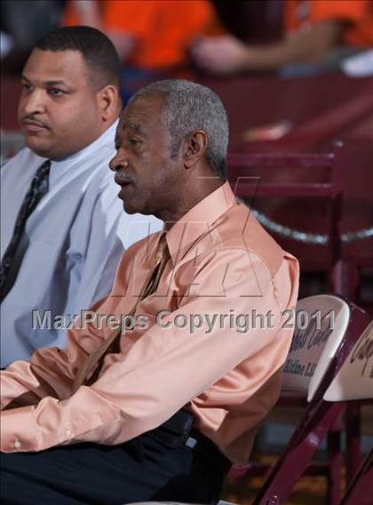 Thumbnail 2 in Fort Bend Hightower vs Madison [James] (UIL 5A Regional Semifinal) photogallery.