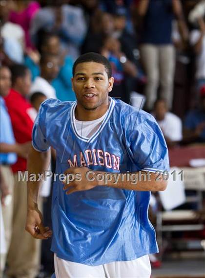 Thumbnail 3 in Fort Bend Hightower vs Madison [James] (UIL 5A Regional Semifinal) photogallery.