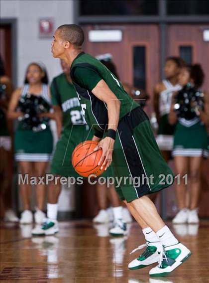 Thumbnail 1 in Fort Bend Hightower vs Madison [James] (UIL 5A Regional Semifinal) photogallery.