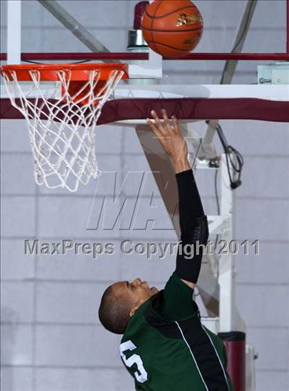 Thumbnail 2 in Fort Bend Hightower vs Madison [James] (UIL 5A Regional Semifinal) photogallery.