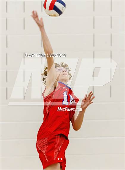 Thumbnail 2 in Eaglecrest vs. Fountain-Fort Carson (CHSAA 5A Round 1) photogallery.