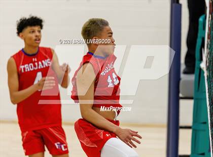 Thumbnail 3 in Eaglecrest vs. Fountain-Fort Carson (CHSAA 5A Round 1) photogallery.