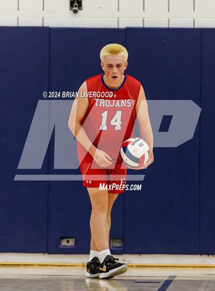 Thumbnail 3 in Eaglecrest vs. Fountain-Fort Carson (CHSAA 5A Round 1) photogallery.