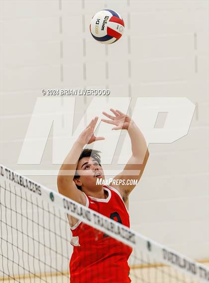 Thumbnail 1 in Eaglecrest vs. Fountain-Fort Carson (CHSAA 5A Round 1) photogallery.