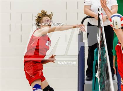 Thumbnail 1 in Eaglecrest vs. Fountain-Fort Carson (CHSAA 5A Round 1) photogallery.