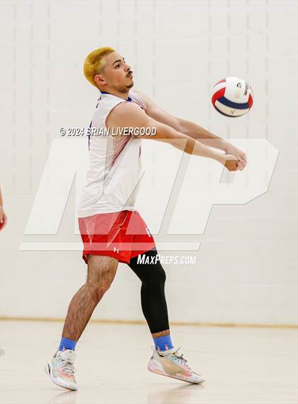 Thumbnail 2 in Eaglecrest vs. Fountain-Fort Carson (CHSAA 5A Round 1) photogallery.