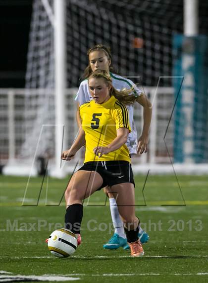 Thumbnail 2 in Woodinville vs. Inglemoor photogallery.