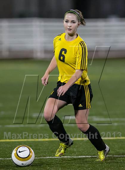 Thumbnail 2 in Woodinville vs. Inglemoor photogallery.