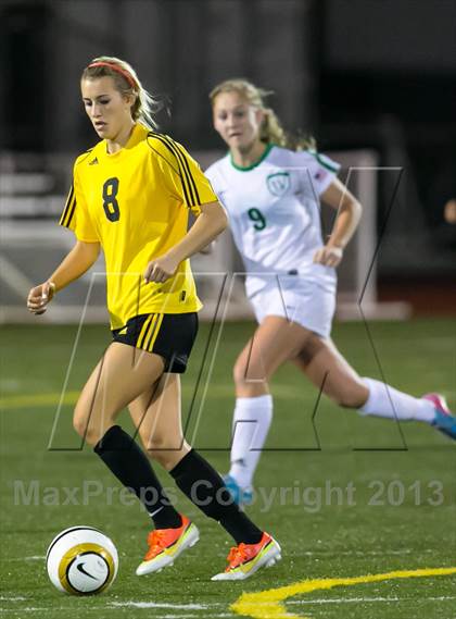Thumbnail 3 in Woodinville vs. Inglemoor photogallery.