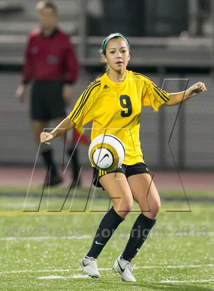 Thumbnail 3 in Woodinville vs. Inglemoor photogallery.