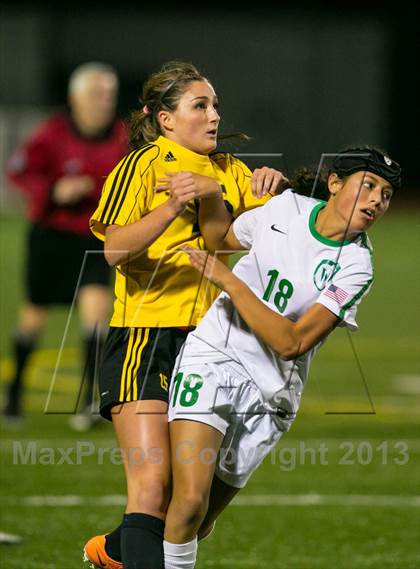Thumbnail 2 in Woodinville vs. Inglemoor photogallery.