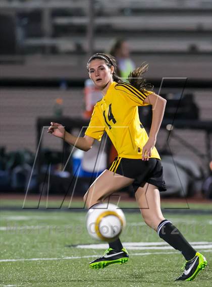 Thumbnail 3 in Woodinville vs. Inglemoor photogallery.