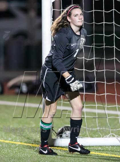 Thumbnail 3 in Woodinville vs. Inglemoor photogallery.