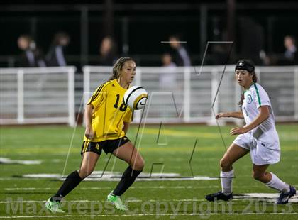 Thumbnail 3 in Woodinville vs. Inglemoor photogallery.