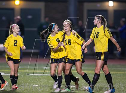 Thumbnail 2 in Woodinville vs. Inglemoor photogallery.