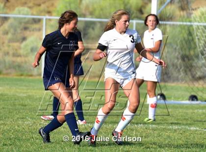 Thumbnail 2 in Aztec vs Piedra Vista (Aztec Invitational)  photogallery.