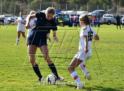 Thumbnail 3 in Aztec vs Piedra Vista (Aztec Invitational)  photogallery.
