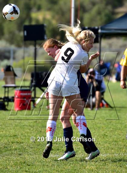 Thumbnail 2 in Aztec vs Piedra Vista (Aztec Invitational)  photogallery.