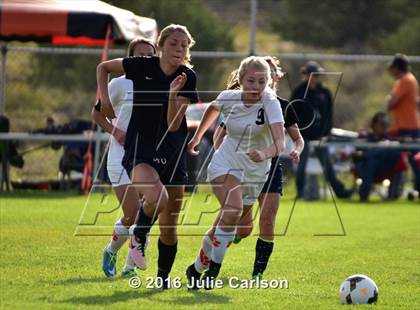 Thumbnail 2 in Aztec vs Piedra Vista (Aztec Invitational)  photogallery.