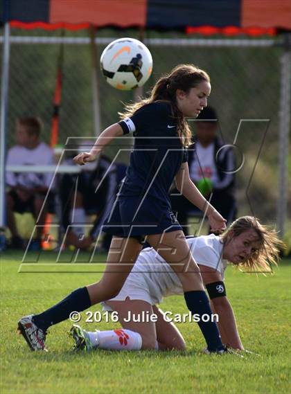 Thumbnail 3 in Aztec vs Piedra Vista (Aztec Invitational)  photogallery.