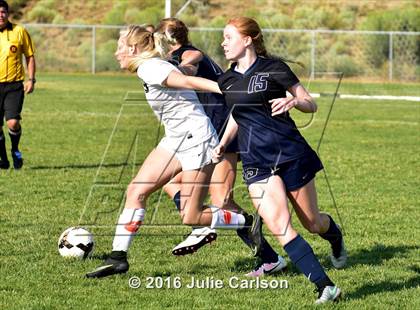 Thumbnail 3 in Aztec vs Piedra Vista (Aztec Invitational)  photogallery.