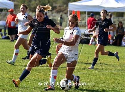 Thumbnail 3 in Aztec vs Piedra Vista (Aztec Invitational)  photogallery.