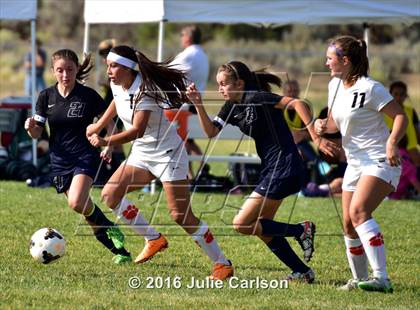Thumbnail 2 in Aztec vs Piedra Vista (Aztec Invitational)  photogallery.