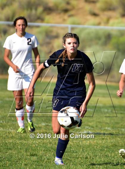 Thumbnail 1 in Aztec vs Piedra Vista (Aztec Invitational)  photogallery.