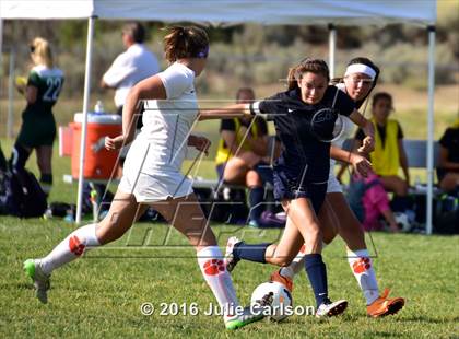 Thumbnail 2 in Aztec vs Piedra Vista (Aztec Invitational)  photogallery.